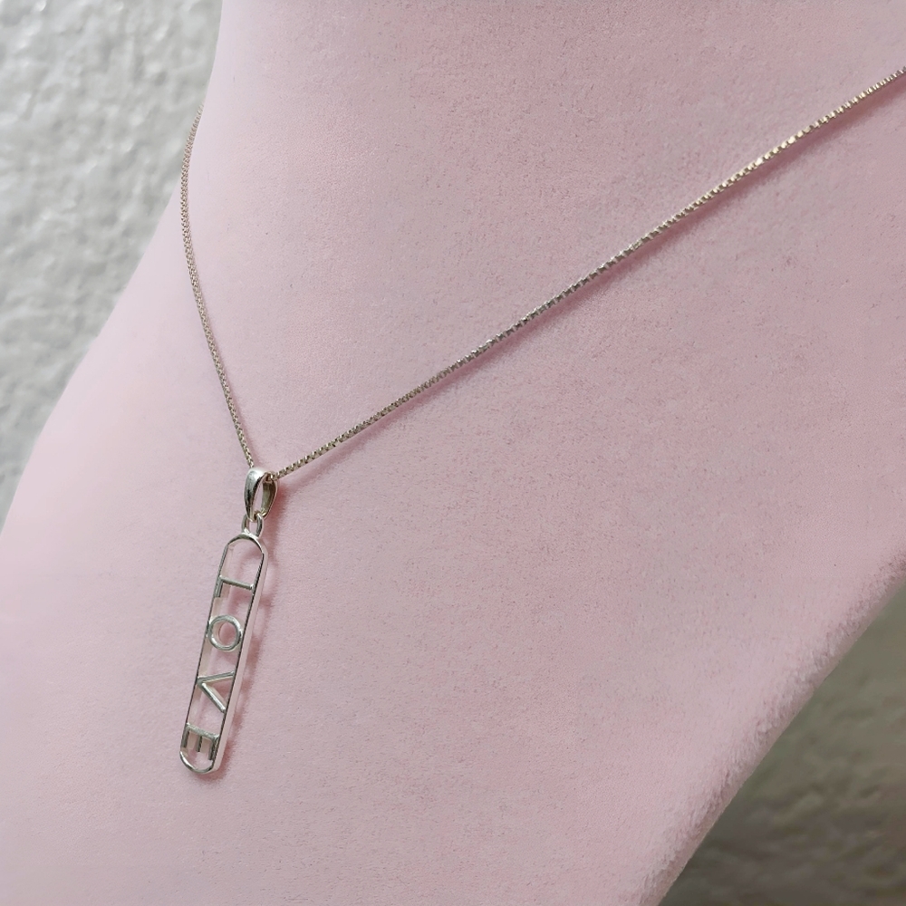 SU Sterling Silver Open work LOVE Bar Pendant Necklace Thailand 17" - Picture 4 of 13